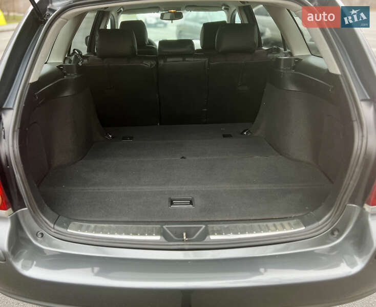 Універсал Toyota Avensis 2006 в Бучі