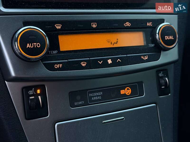 Седан Toyota Avensis 2013 в Харькове фото 34 Седан Toyota Avensis 2013 в Харькове