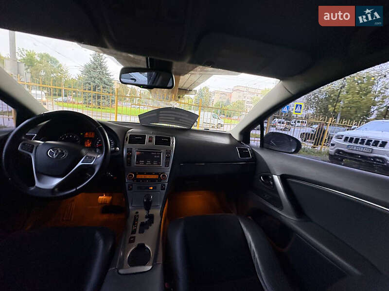 Седан Toyota Avensis 2012 в Львове фото 16 Седан Toyota Avensis 2012 в Львове