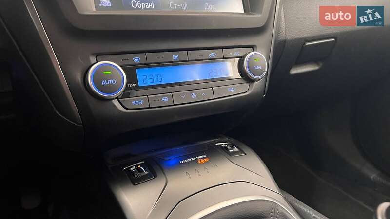 Універсал Toyota Avensis 2016 в Ужгороді фото 20 Універсал Toyota Avensis 2016 в Ужгороді