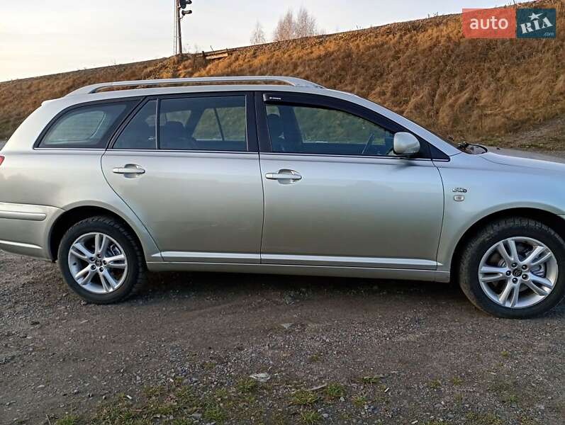 Toyota Avensis 2004 Toyota Avensis 2004