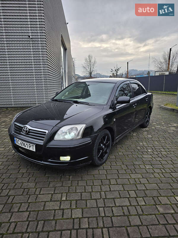 Toyota Avensis 2004