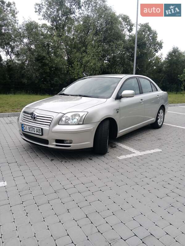 Toyota Avensis 2003