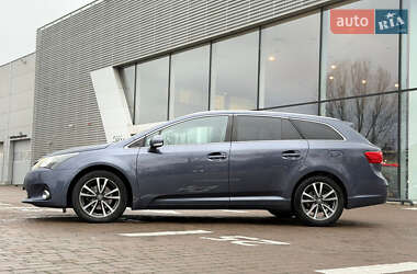 Універсал Toyota Avensis 2013 в Львові