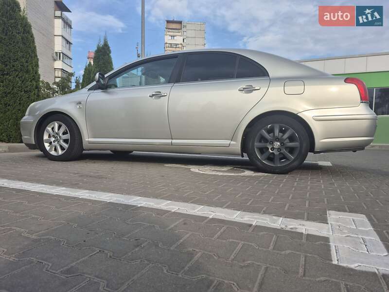 Toyota Avensis 2005