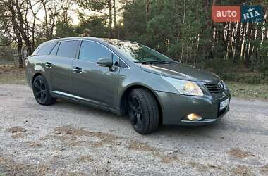 Универсал Toyota Avensis 2009 в Ратным