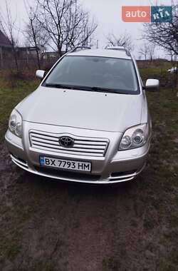 Универсал Toyota Avensis 2003 в Хмельницком