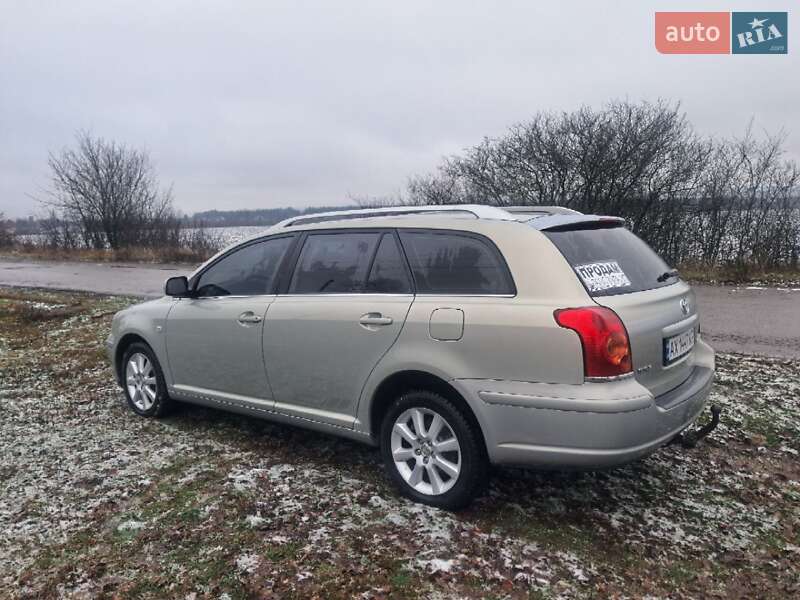 Універсал Toyota Avensis 2005 в Мерефа