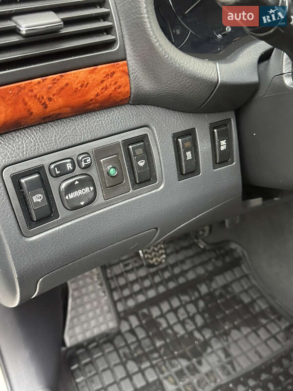 Универсал Toyota Avensis 2005 в Луцке