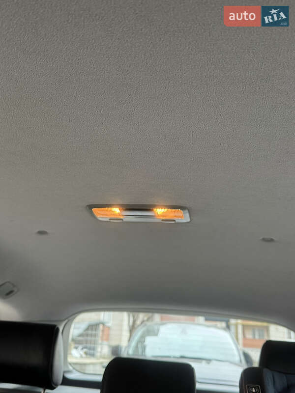 Универсал Toyota Avensis 2005 в Луцке