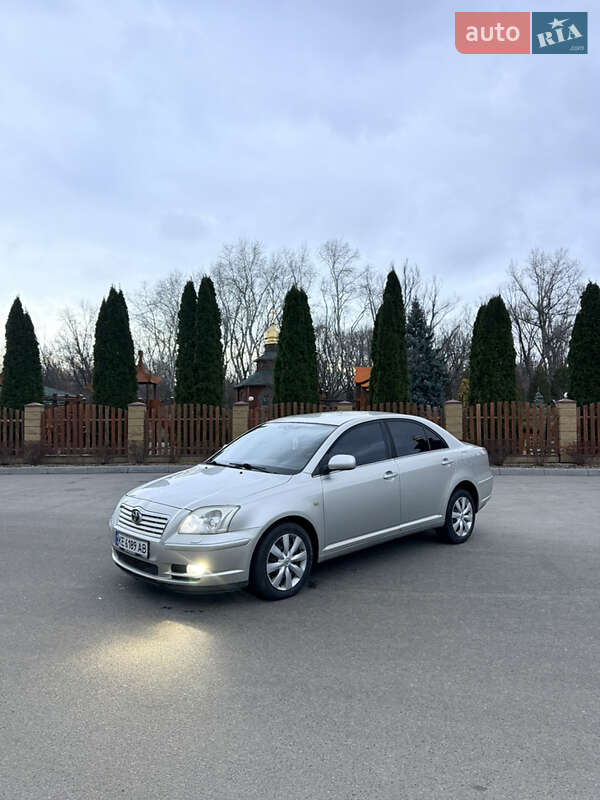 Toyota Avensis 2003
