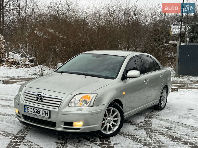 Toyota Avensis 2004