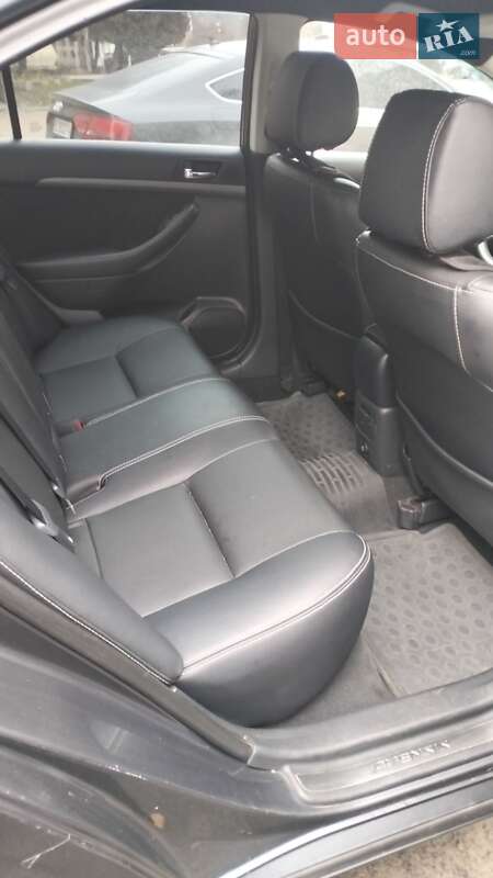 Седан Toyota Avensis 2007 в Львове