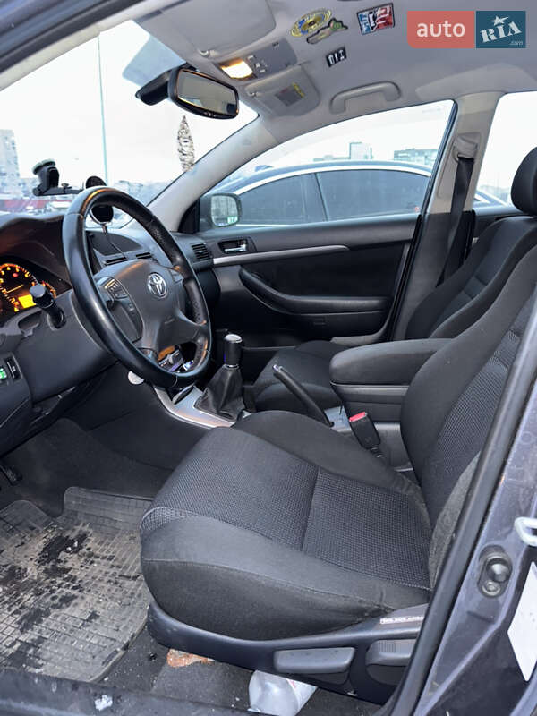 Седан Toyota Avensis 2007 в Софиевской Борщаговке