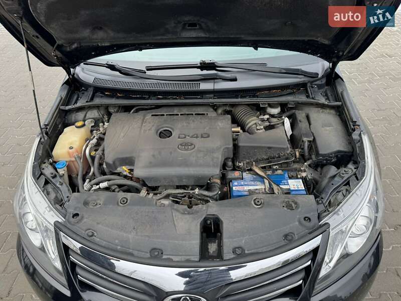 Универсал Toyota Avensis 2013 в Черновцах фото 21 Универсал Toyota Avensis 2013 в Черновцах