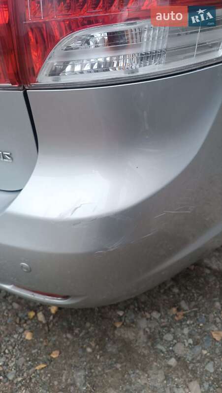 Універсал Toyota Avensis 2010 в Сторожинці фото 12 Універсал Toyota Avensis 2010 в Сторожинці