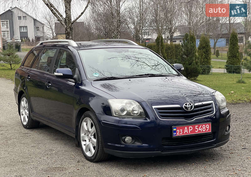 Универсал Toyota Avensis 2006 в Хмельницком
