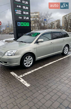 Універсал Toyota Avensis 2006 в Києві