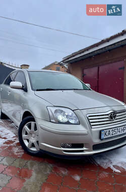Седан Toyota Avensis 2005 в Виннице