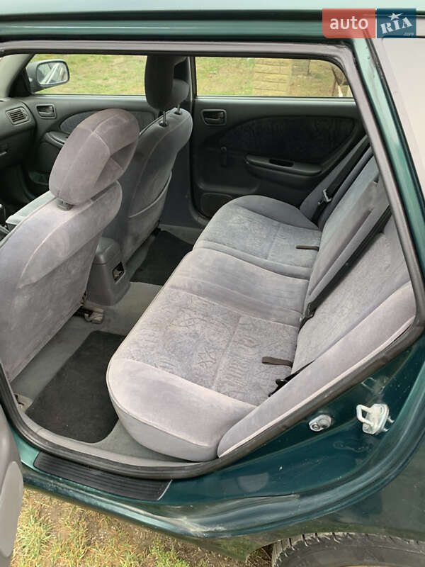 Универсал Toyota Avensis 1999 в Гнивани фото 5 Универсал Toyota Avensis 1999 в Гнивани