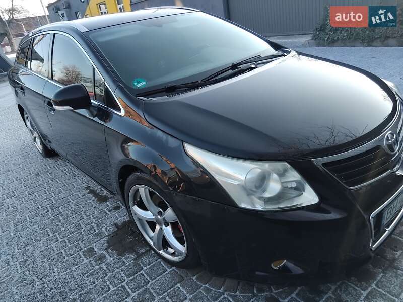 Універсал Toyota Avensis 2009 в Ізмаїлі
