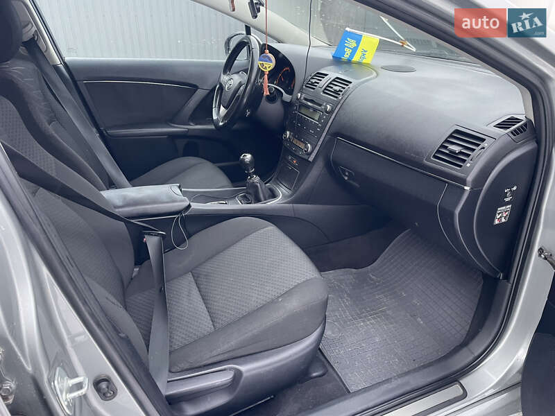 Універсал Toyota Avensis 2008 в Львові