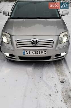 Седан Toyota Avensis 2006 в Киеве