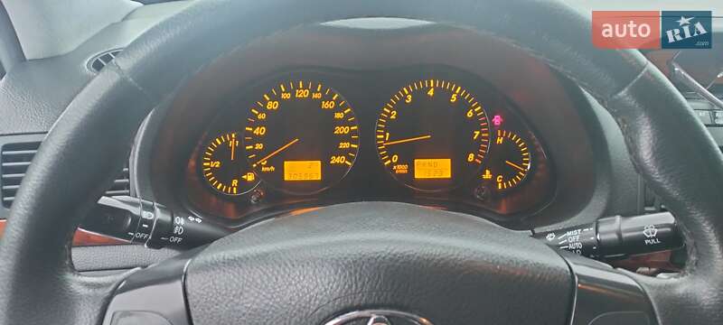 Седан Toyota Avensis 2006 в Києві