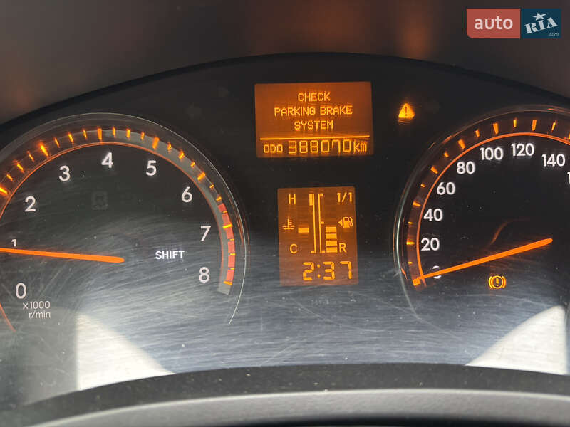 Седан Toyota Avensis 2011 в Киеве