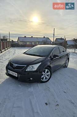 Седан Toyota Avensis 2011 в Львове