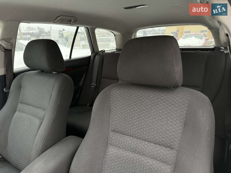 Универсал Toyota Avensis 2006 в Ровно