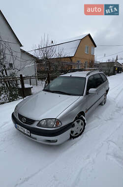 Універсал Toyota Avensis 2000 в Вінниці