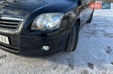 Універсал Toyota Avensis 2006 в Горішніх Плавнях