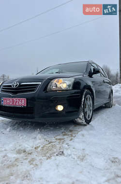 Універсал Toyota Avensis 2008 в Луцьку
