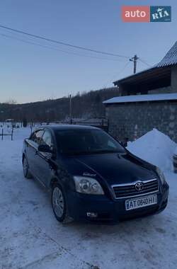 Седан Toyota Avensis 2003 в Коломые