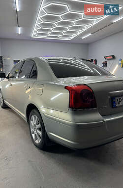 Седан Toyota Avensis 2004 в Запорожье