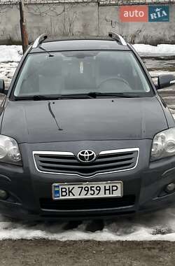 Універсал Toyota Avensis 2007 в Вараші