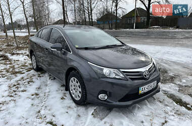 Седан Toyota Avensis 2012 в Краснокутске