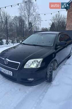 Лифтбек Toyota Avensis 2005 в Ивано-Франковске
