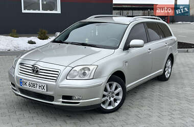 Універсал Toyota Avensis 2004 в Кременці