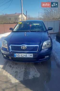 Седан Toyota Avensis 2003 в Виннице