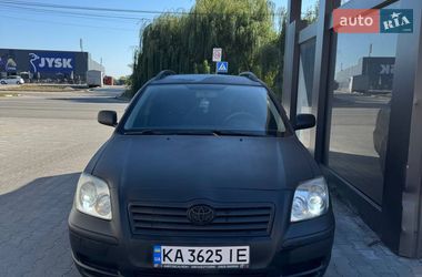 Универсал Toyota Avensis 2003 в Киеве