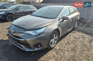 Универсал Toyota Avensis 2016 в Луцке