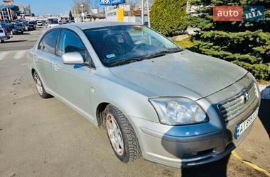 Седан Toyota Avensis 2005 в Киеве