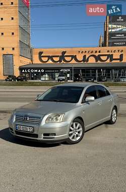 Лифтбек Toyota Avensis 2003 в Днепре
