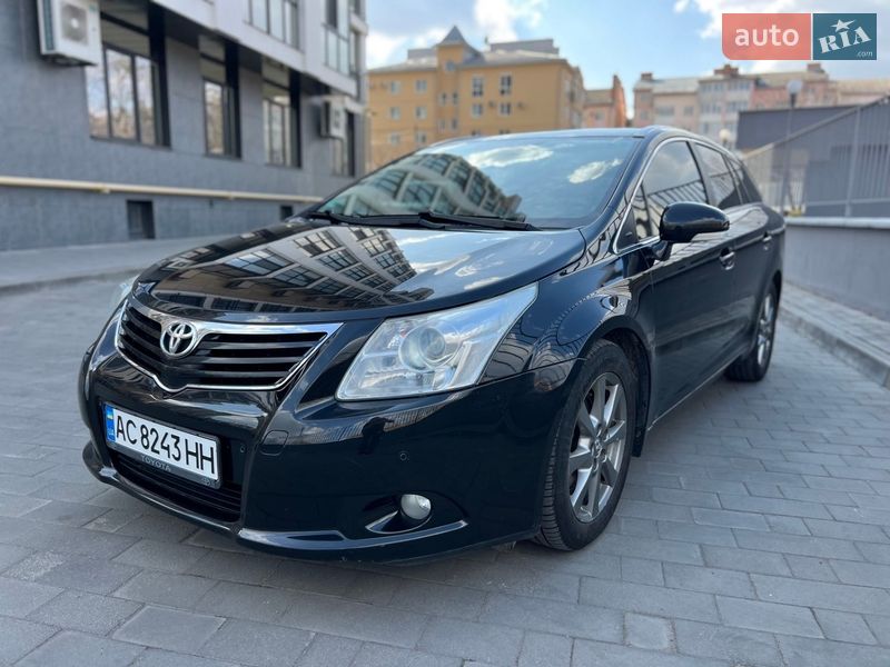 Универсал Toyota Avensis 2011 в Луцке