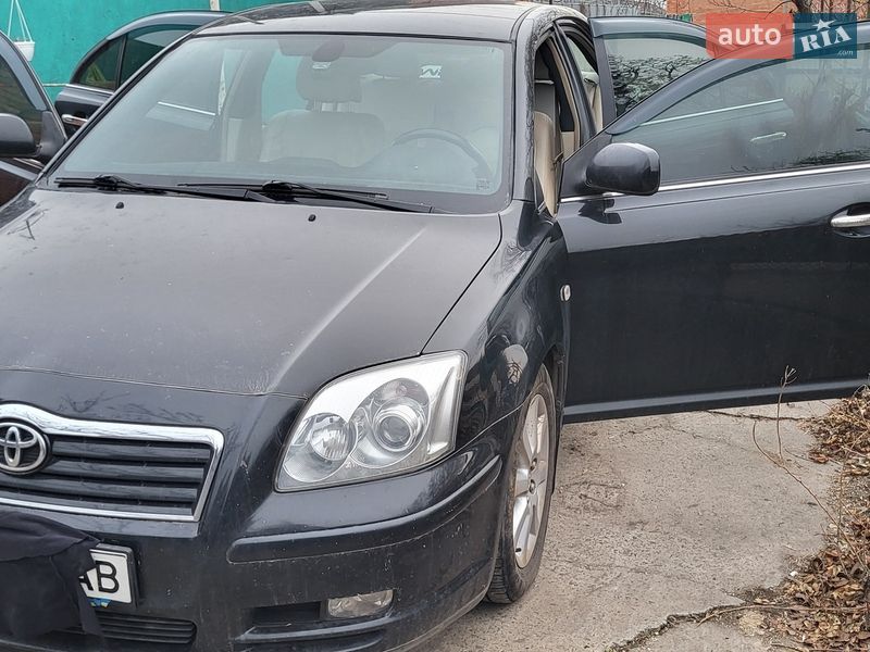 Toyota Avensis 2004