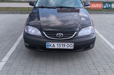 Универсал Toyota Avensis 2001 в Хмельницком