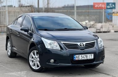 Седан Toyota Avensis 2011 в Днепре