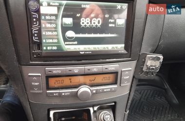 Седан Toyota Avensis 2003 в Вінниці